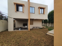 Ã€ Louer | Ã€ vendre : Magnifique Villa Ã  Baguida, CitÃ© BOAD